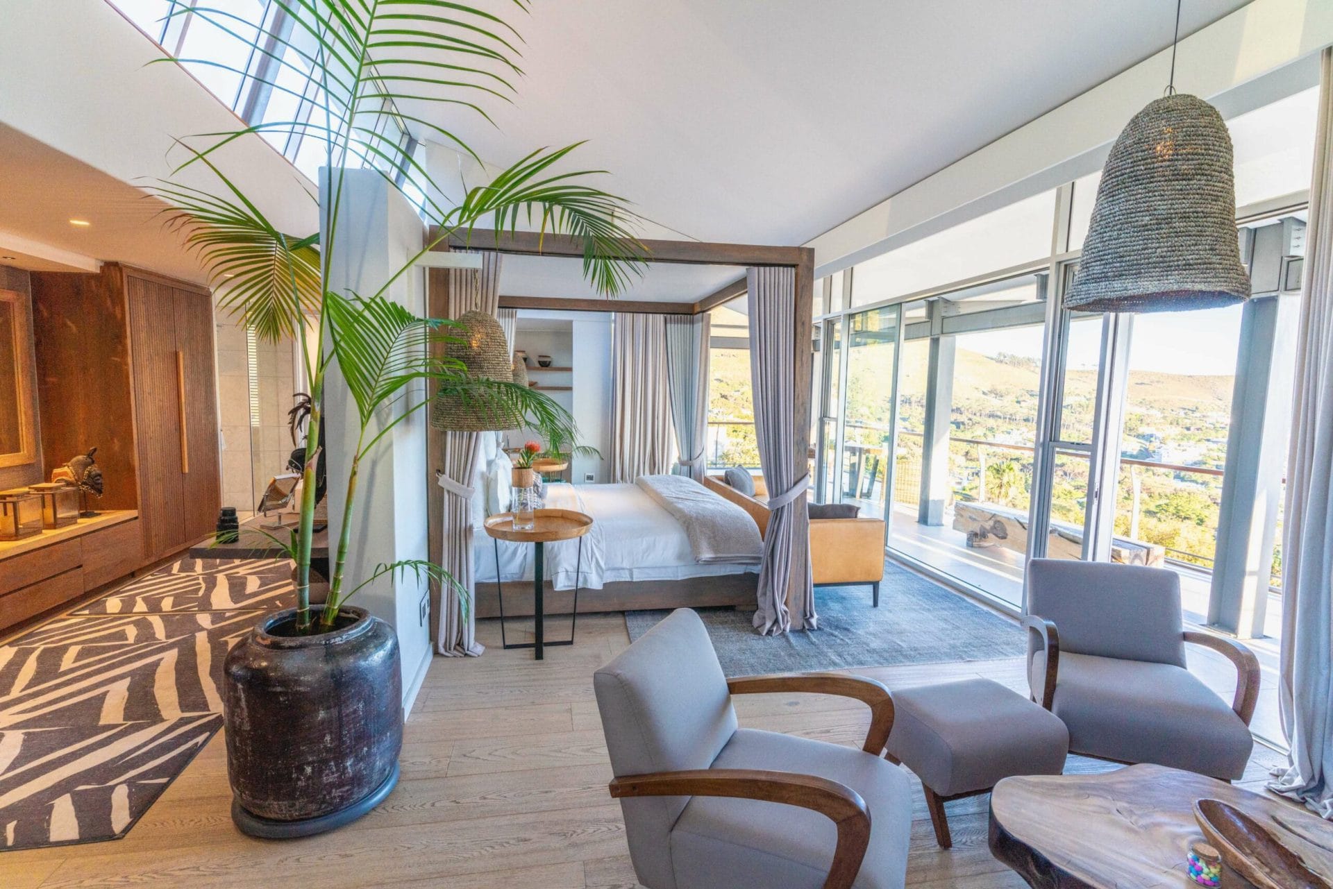 Luxury accommodation Lions head