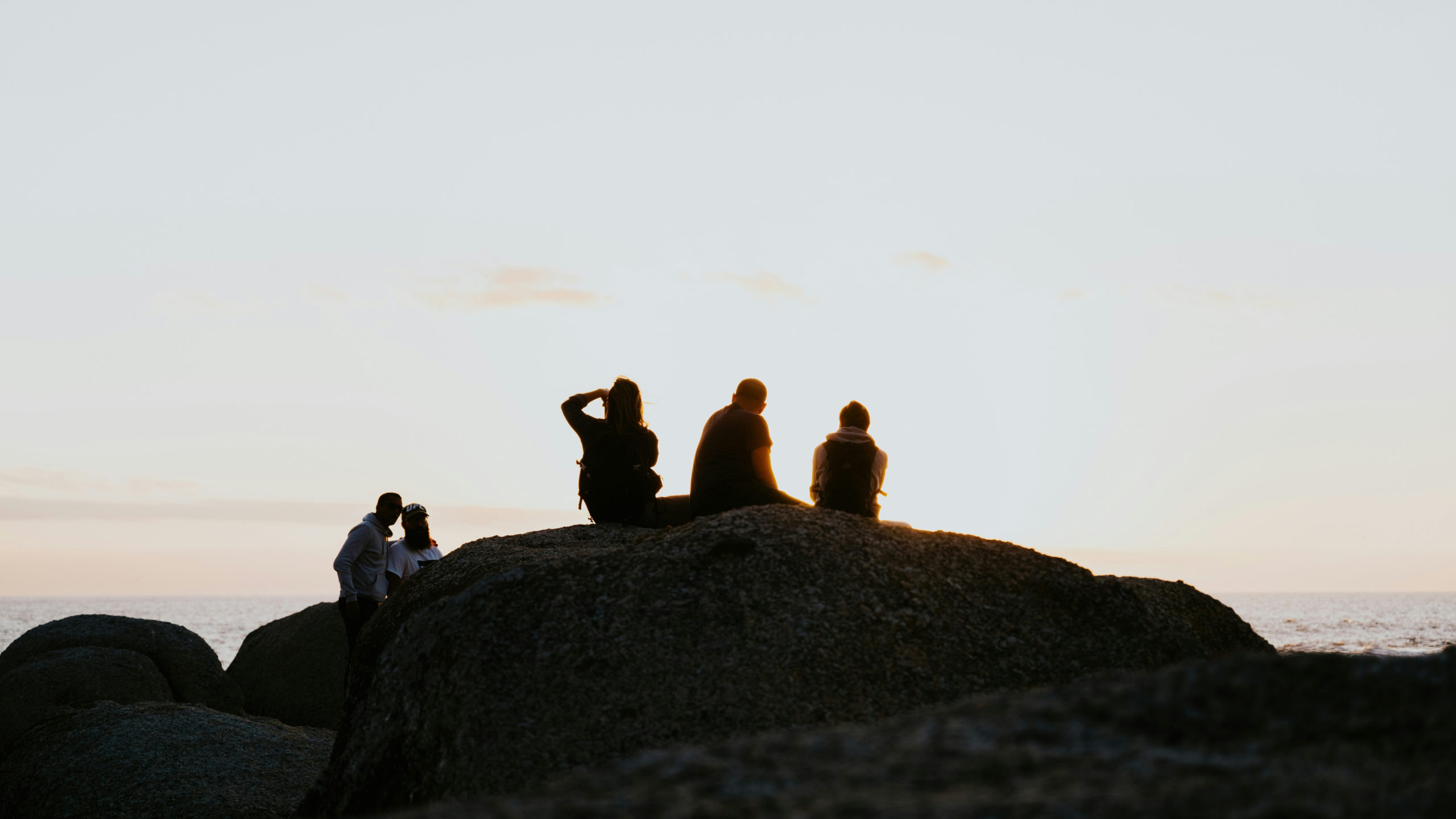 Group of hikers on a marked trail on Table Mountain, exploring Cape Town's outdoors safely